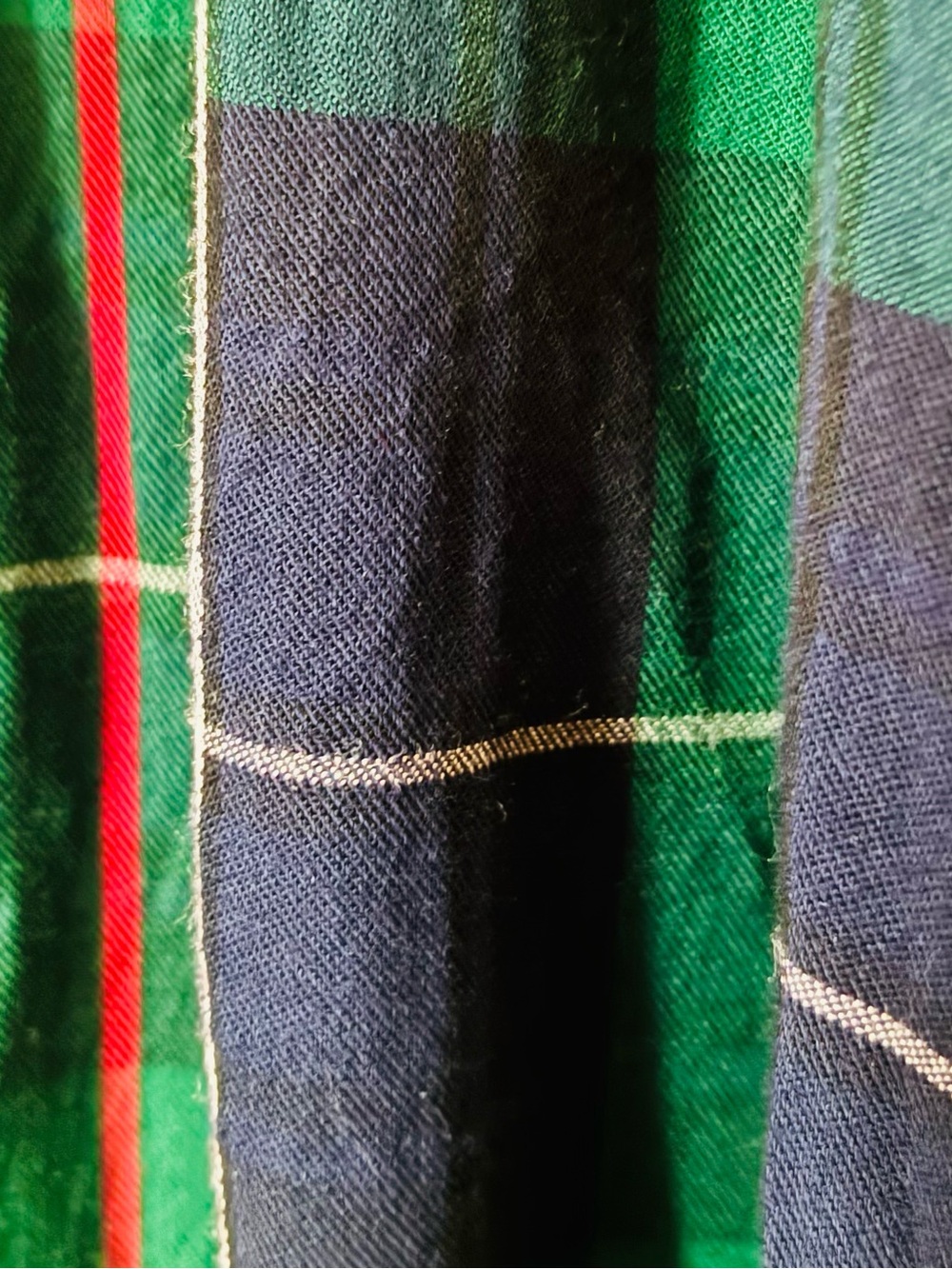 Crown & Ivy Sz LARGE Navy Green Tartan Plaid Split-Neck Popover Blouse Top - Picture 6 of 7